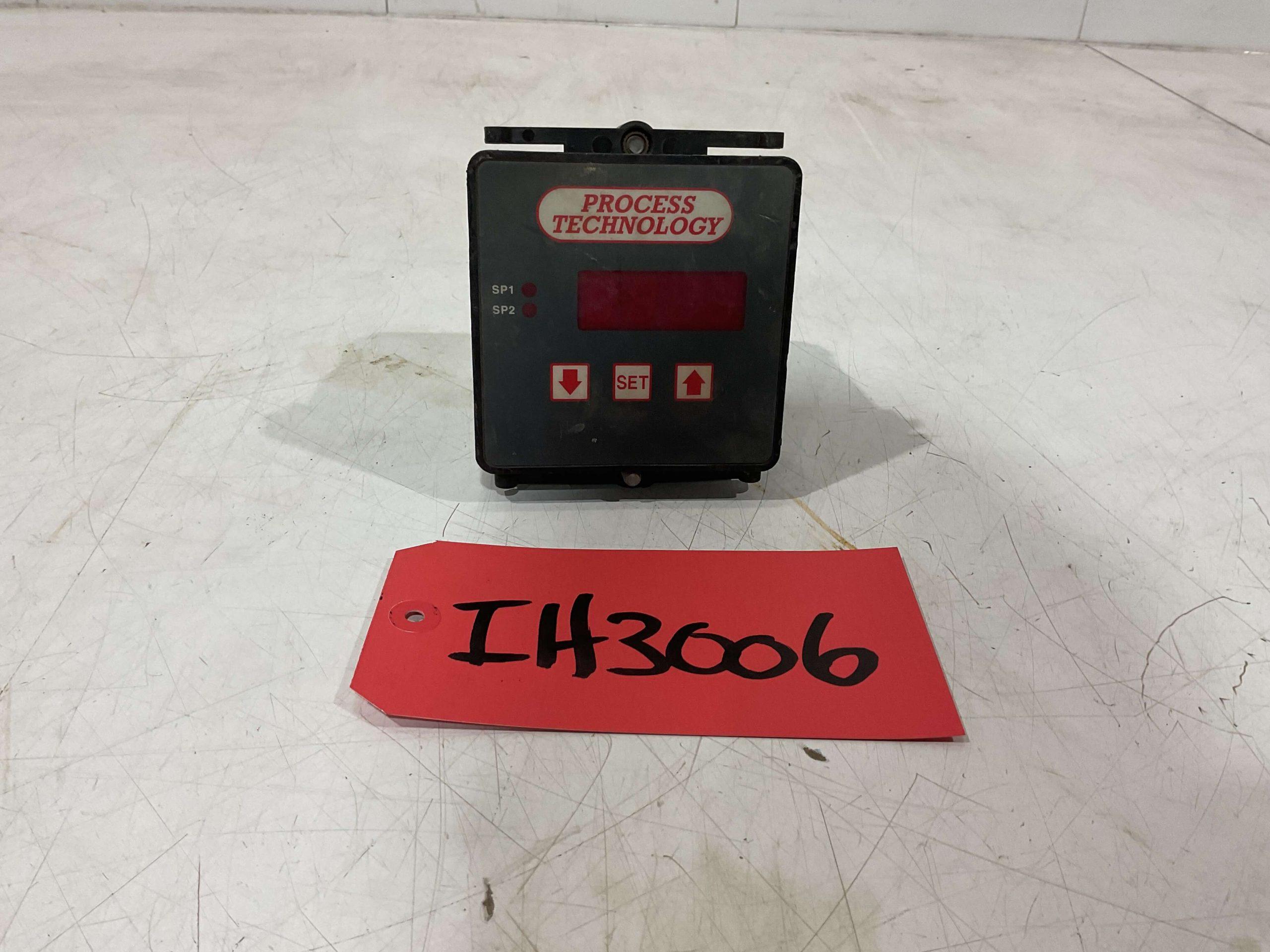 Process Technology DQ15D Temperature Controller IH3006