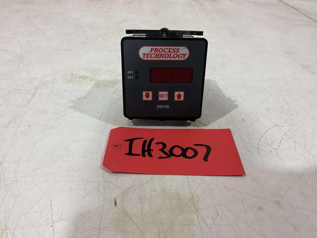 Process Technology DQ15D Temperature Controller IH3007