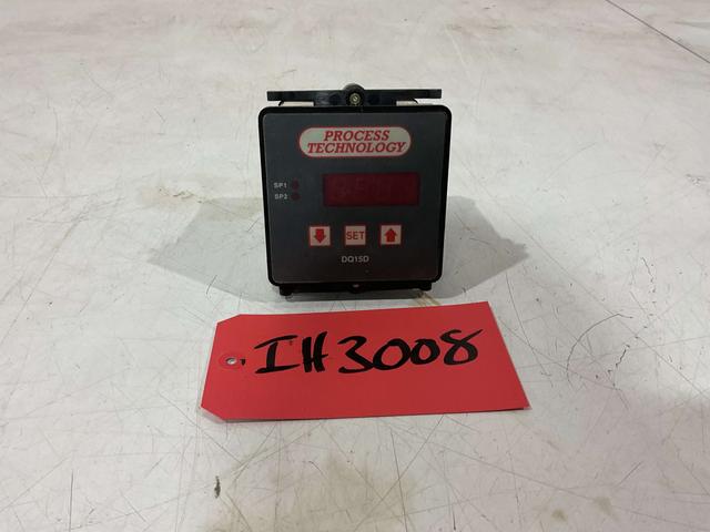 Process Technology DQ15D Temperature Controller IH3008