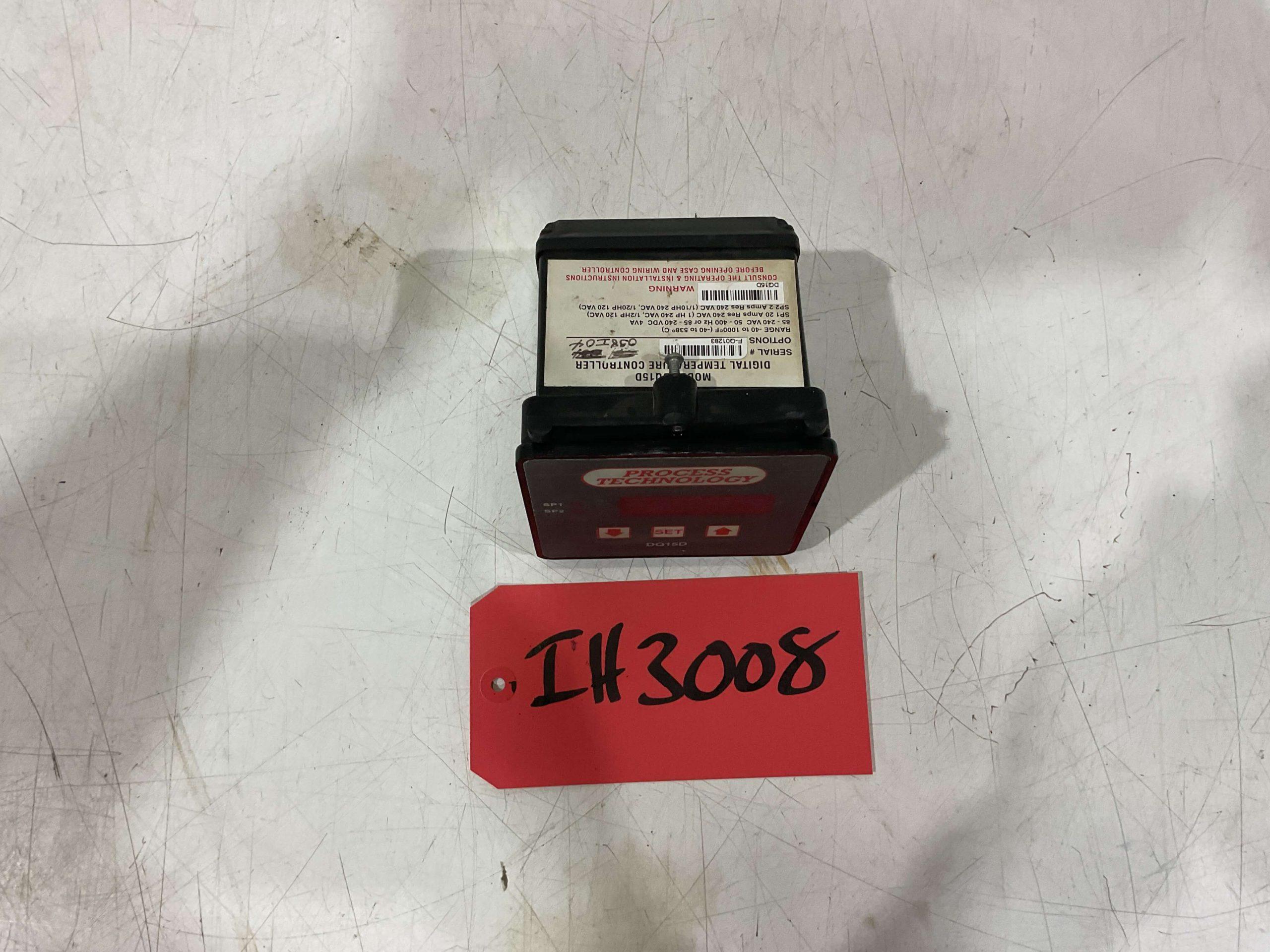 Process Technology DQ15D Temperature Controller IH3008