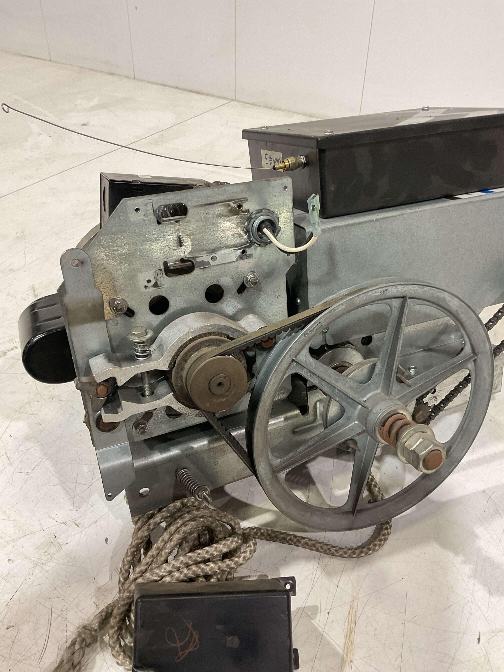 Overhead Door Co Model SELC-201 Industrial Door Opener M4022