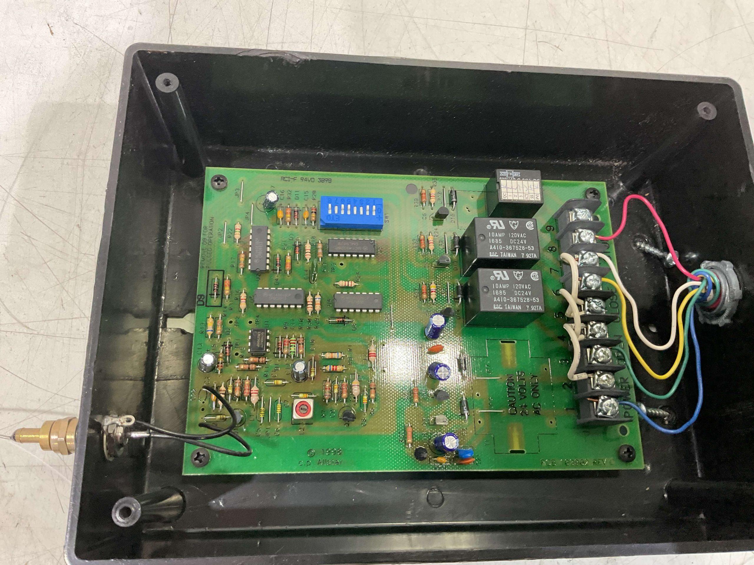 Overhead Door Co Model SELC-201 Industrial Door Opener M4022
