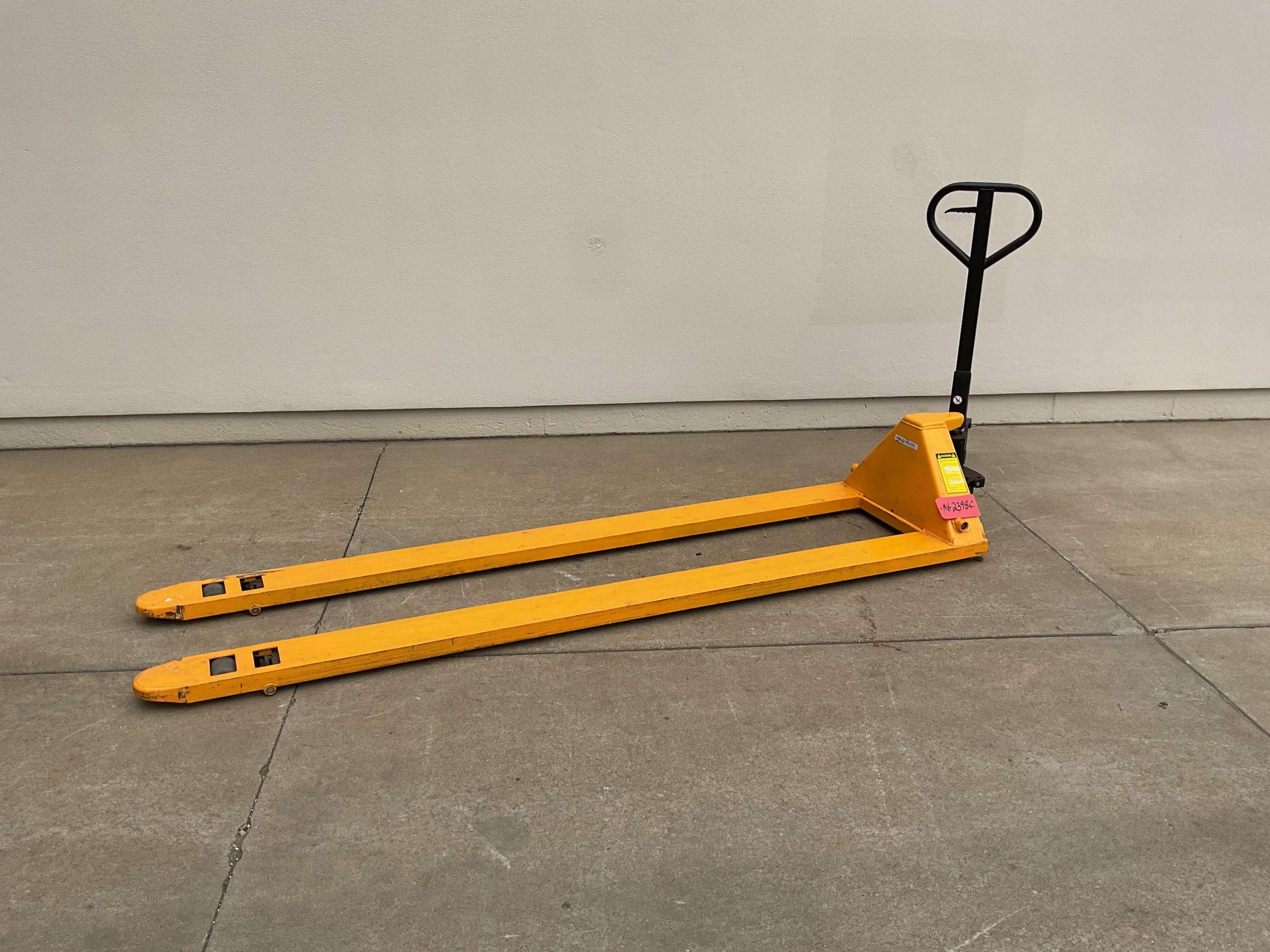 Uline 5500 lb. Capacity Extra Long Fork Pallet Jack MH2398C